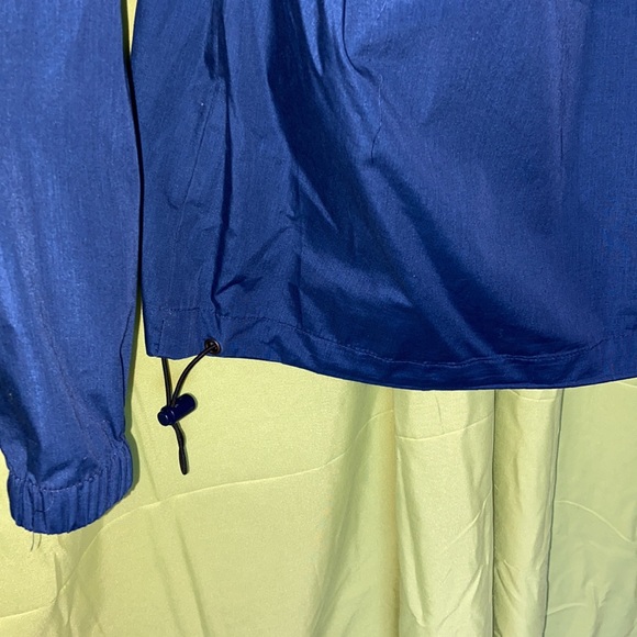 Blue&Red light weight Jacket - Picture 8 of 9